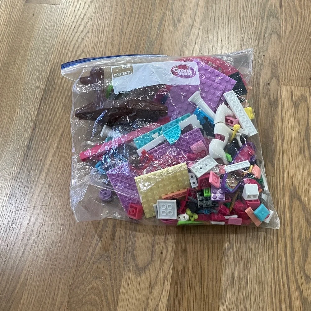 Lego Friends Lot & Other Legos - 8 Pounds of Lego